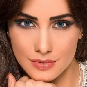 Buy Freshlook Brilliant Blue ColorBlends Collection Contact lenses in Pakistan @ Freshlooklens.pk